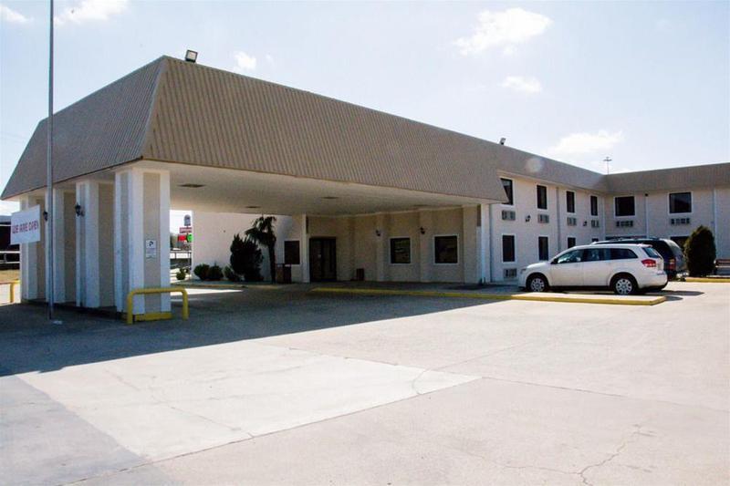 Super 8 By Wyndham Buffalo Exterior foto